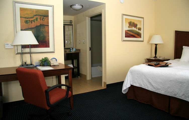 Hotel Hampton & Savannah - I-95 South - Gateway Georgetown