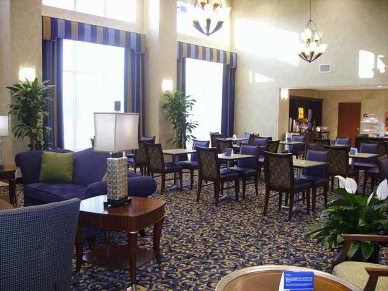 Hotel Hampton & Savannah - I-95 South - Gateway 3*